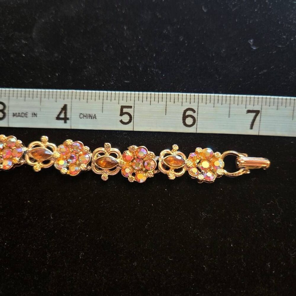 Vintage Floral Rhinestone Link Bracelt Gold Tone - Picture 4 of 7